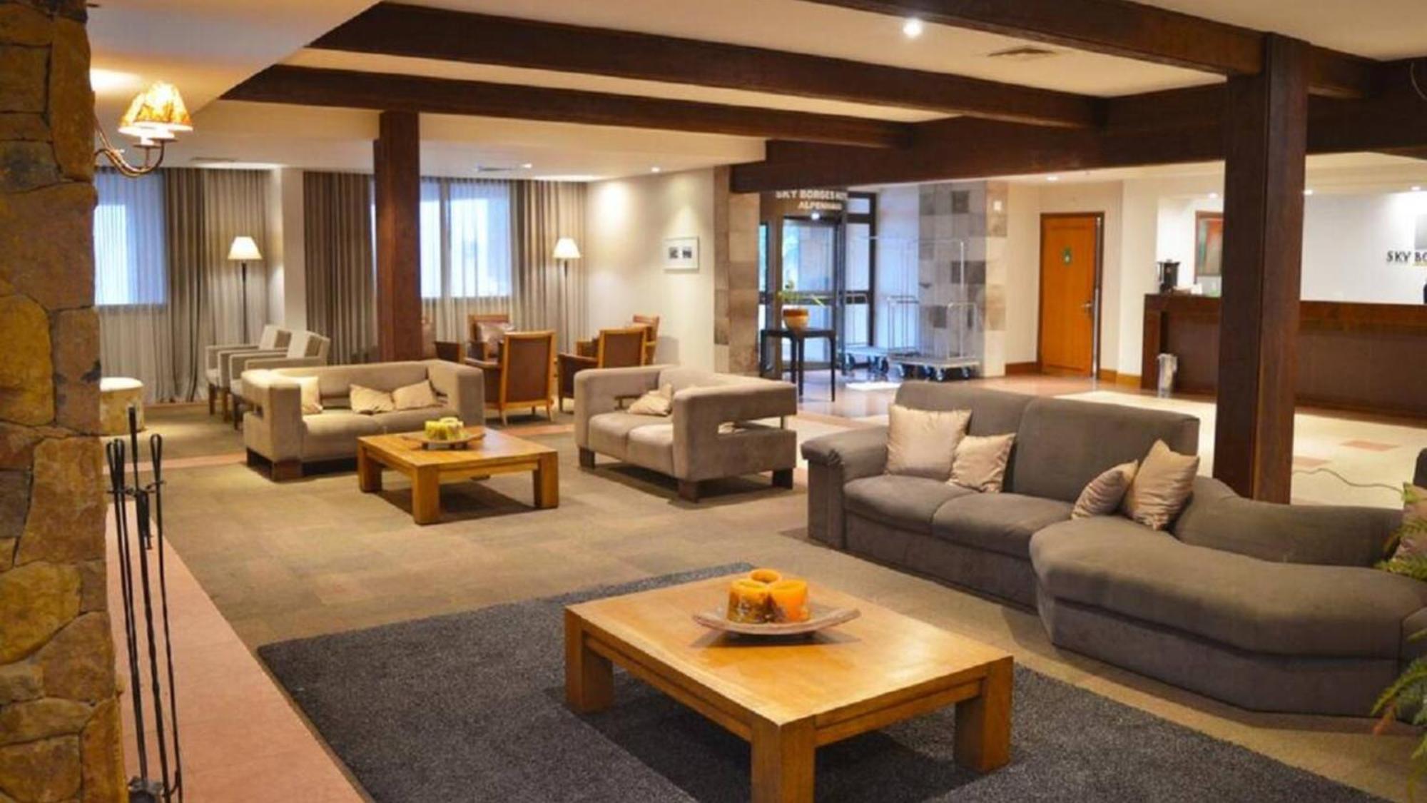 Apart-Hotel Em Gramado, Padrao 4 Estrelas, No Centro Buitenkant foto